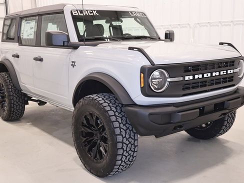 New 2026 Ford Bronco 4-Door image 33