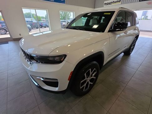 Used 2024 Jeep Grand Cherokee Limited w/ Trailer Tow Package AWD/4WD image 1