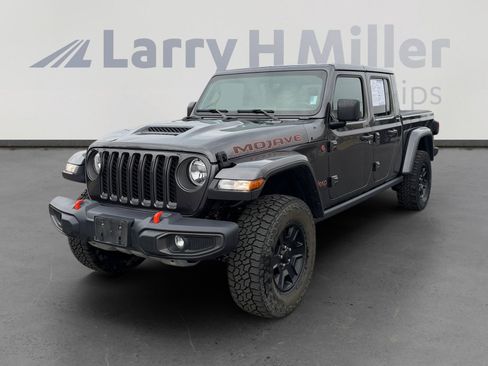 Used 2023 Jeep Gladiator Mojave AWD/4WD image 1