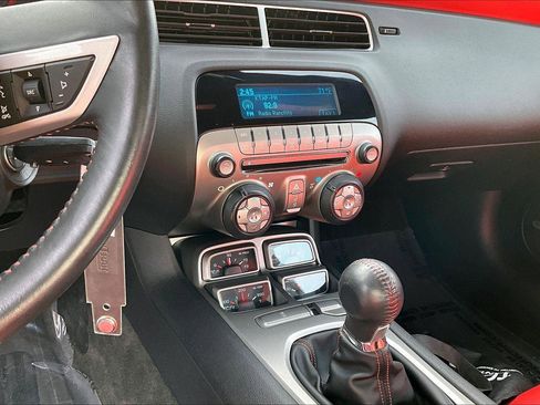 Used 2010 Chevrolet Camaro SS w/ RS Package image 6
