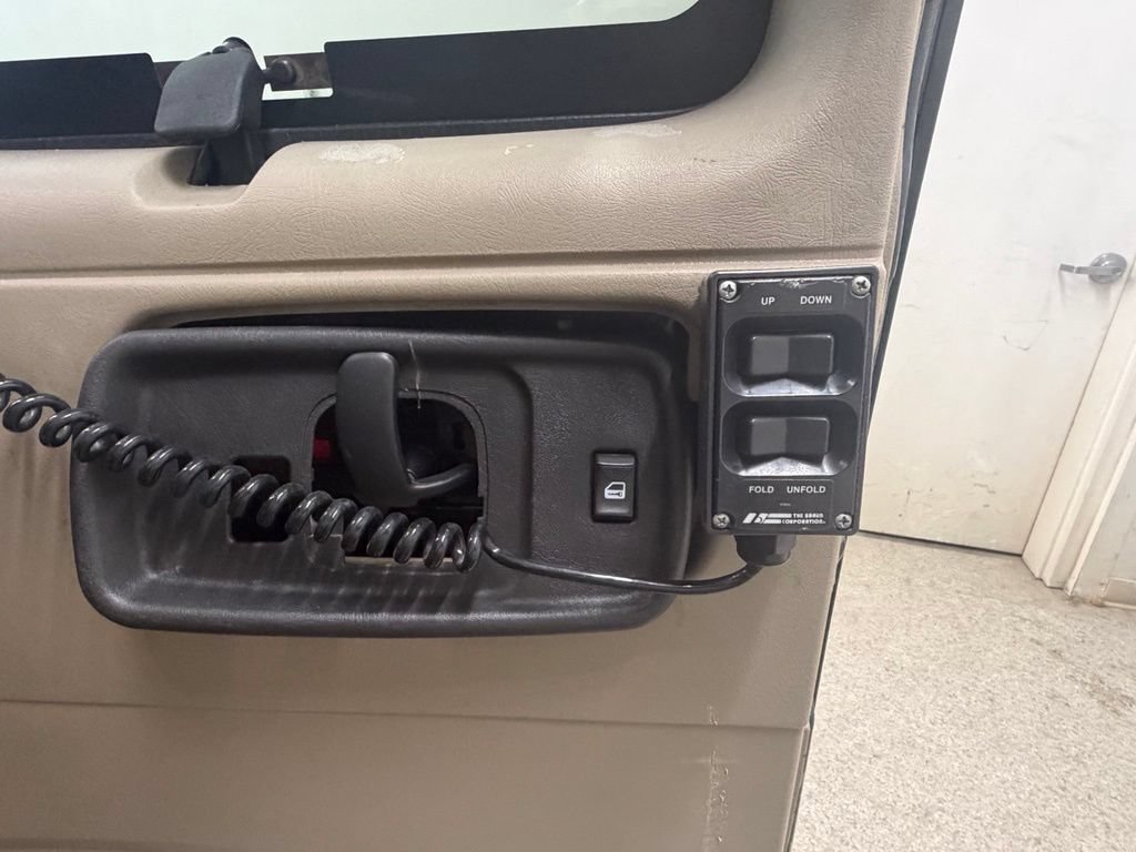 Used 2011 Chevrolet Express 3500 LS RWD image 6
