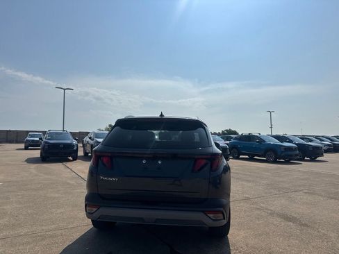 Used 2025 Hyundai Tucson SEL FWD image 19
