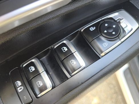 Used 2020 Kia Telluride S w/ S 8 Passenger Seating Package AWD/4WD image 26