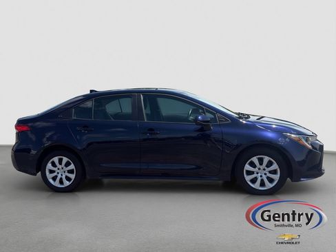 Used 2024 Toyota Corolla LE FWD image 7