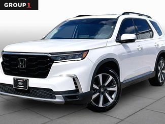 Used 2023 Honda Pilot Touring video 1