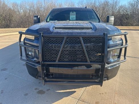 Used 2020 Chevrolet Silverado 2500 Custom w/ Custom Convenience Package image 8