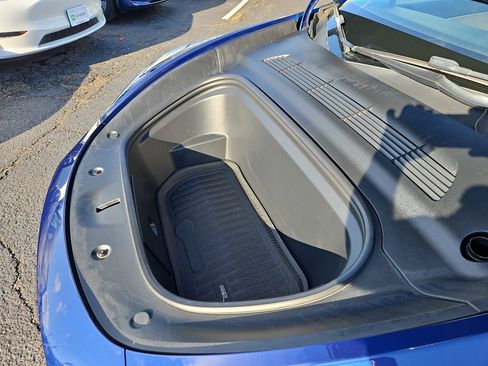 Used 2022 Tesla Model Y Long Range image 21