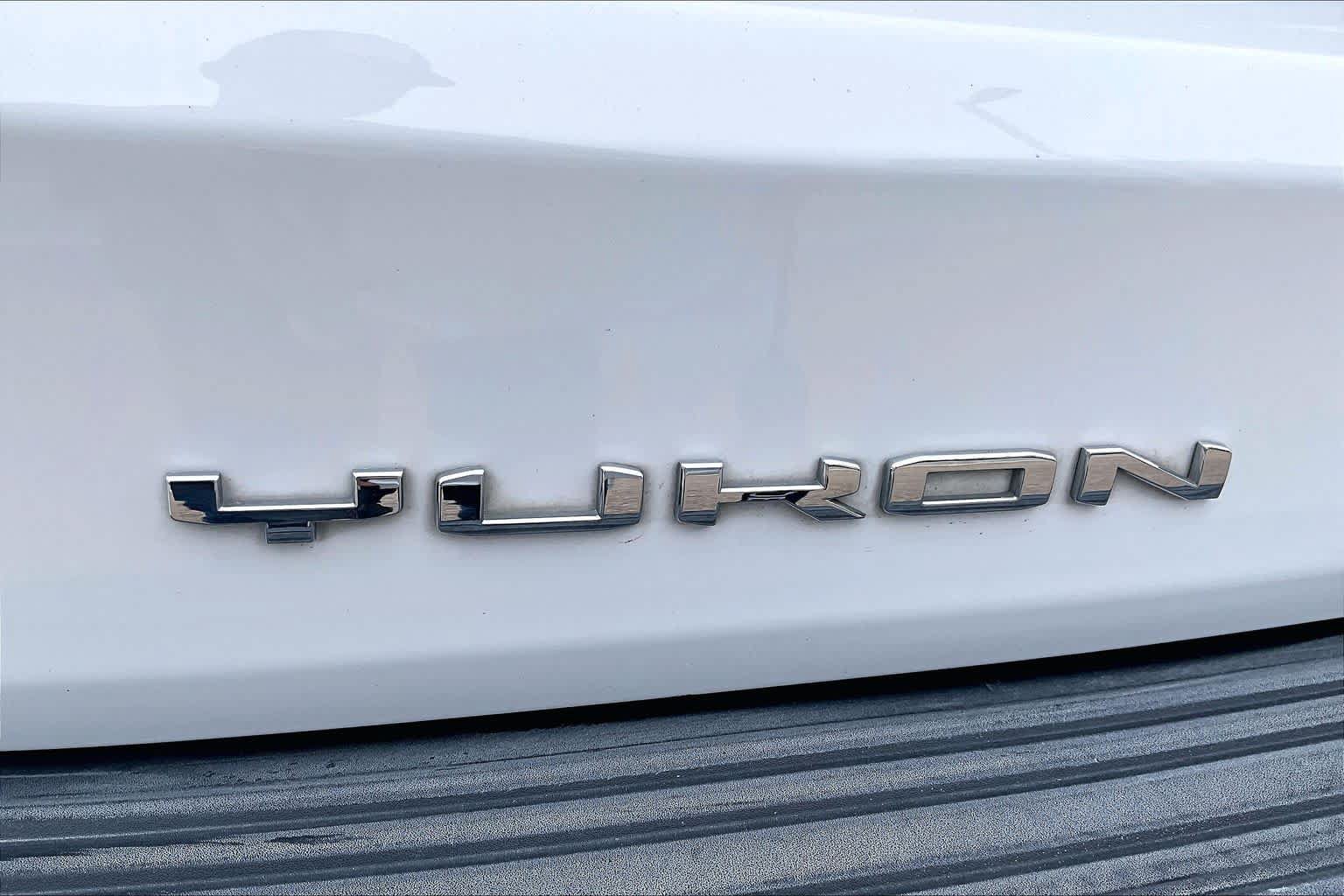 Used 2024 GMC Yukon SLT RWD image 33
