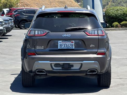 Used 2019 Jeep Cherokee Overland w/ Technology Group AWD/4WD image 5