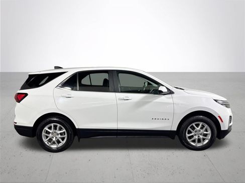 Used 2024 Chevrolet Equinox LT AWD/4WD image 5