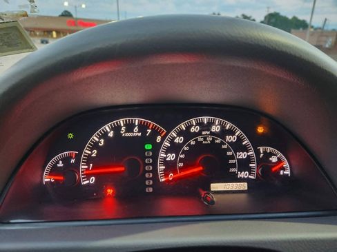 Used 2006 Toyota Camry XLE FWD image 20