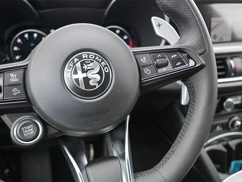 New 2025 Alfa Romeo Stelvio Sprint image 13