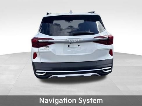 Used 2023 Kia Seltos EX image 6