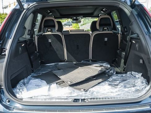 New 2026 Volvo XC90 B6 Plus w/ Protection Package Premier AWD/4WD image 10