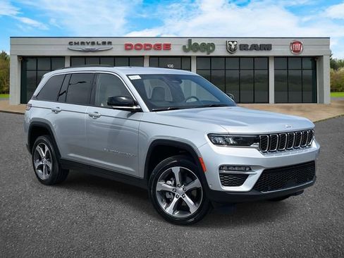New 2025 Jeep Grand Cherokee Limited w/ Luxury Tech Group II AWD/4WD image 1