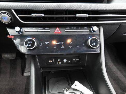 Used 2024 Hyundai Sonata SEL FWD image 11