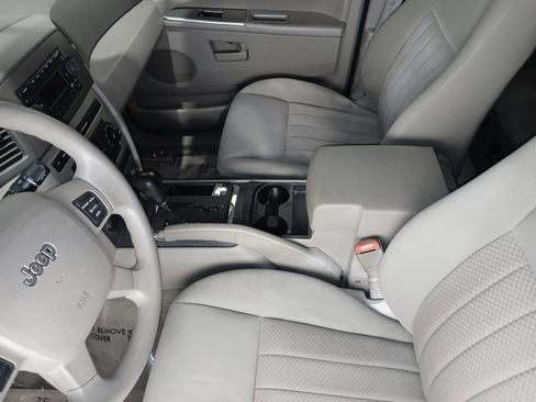 Used 2005 Jeep Grand Cherokee Laredo AWD/4WD image 18