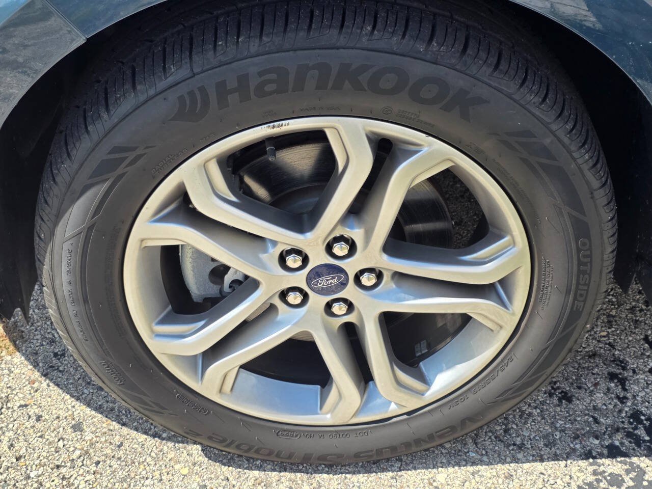 Used 2016 Ford Edge Titanium w/ Equipment Group 301A AWD/4WD image 25