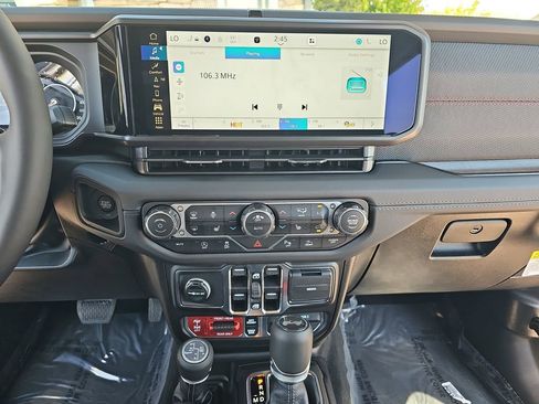 New 2026 Jeep Wrangler Unlimited Rubicon image 19