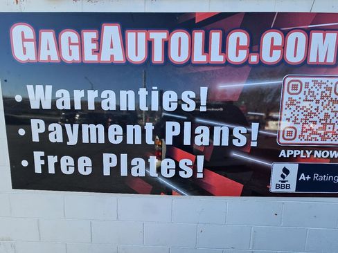 Used 2006 Chevrolet Suburban LTZ w/ Preferred Equipment Group image 17