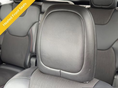 Used 2018 Jeep Cherokee Trailhawk w/ Cold Weather Group image 16