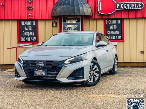 Used 2023 Nissan Altima 2.5 S FWD image 2
