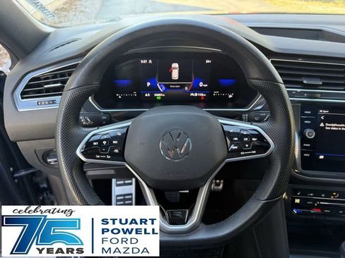 Used 2023 Volkswagen Tiguan SE R-Line image 2