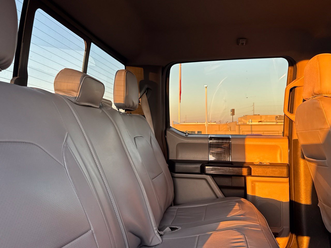 Used 2019 Ford F150 XLT w/ Equipment Group 302A Luxury AWD/4WD image 36