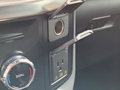 Used 2024 Ford F150 Lariat w/ Mobile Office Package image 25