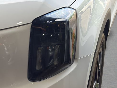 Used 2024 Kia Telluride EX X-Line AWD/4WD image 33