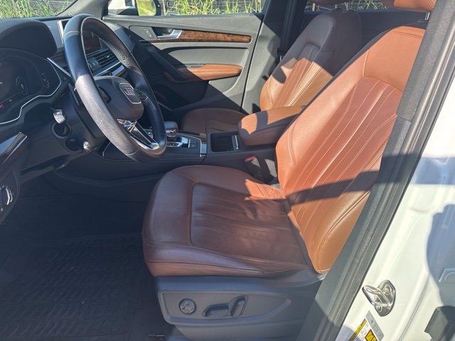 Used 2019 Audi Q5 2.0T Premium Plus w/ Premium Plus Package AWD/4WD image 9