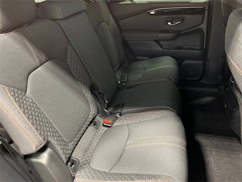 New 2025 Honda Pilot Sport image 28