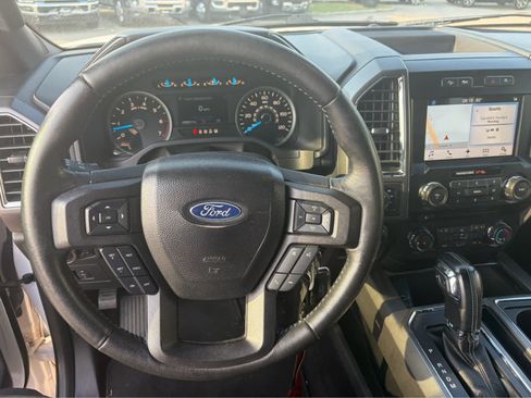 Used 2017 Ford F150 XLT w/ Equipment Group 302A Luxury AWD/4WD image 8