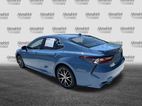 Used 2024 Toyota Camry SE FWD image 8