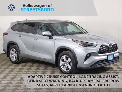 Used 2024 Toyota Highlander LE