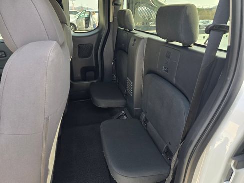 Used 2022 Nissan Frontier S w/ Technology Package image 12