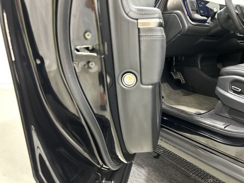 Used 2024 Rivian R1T Adventure AWD/4WD image 30