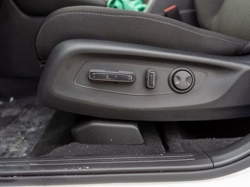 Used 2025 Honda CR-V EX image 14