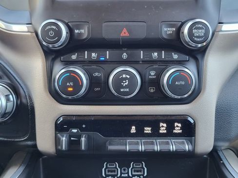 Used 2021 RAM 1500 Laramie AWD/4WD image 17