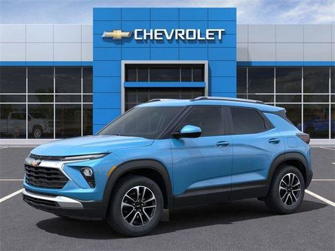 New 2025 Chevrolet TrailBlazer LT w/ LT Cold Weather Package image 14