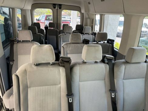 Used 2019 Ford Transit 350 XLT RWD image 12