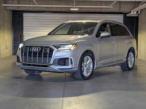 Used 2021 Audi Q7 3.0T Prestige w/ Prestige Package image 1