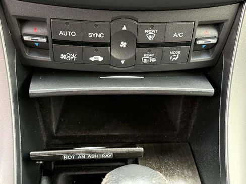 Used 2013 Acura TSX Sedan image 18