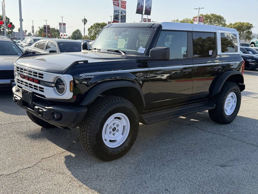 New 2026 Ford Bronco Heritage Edition AWD/4WD image 3