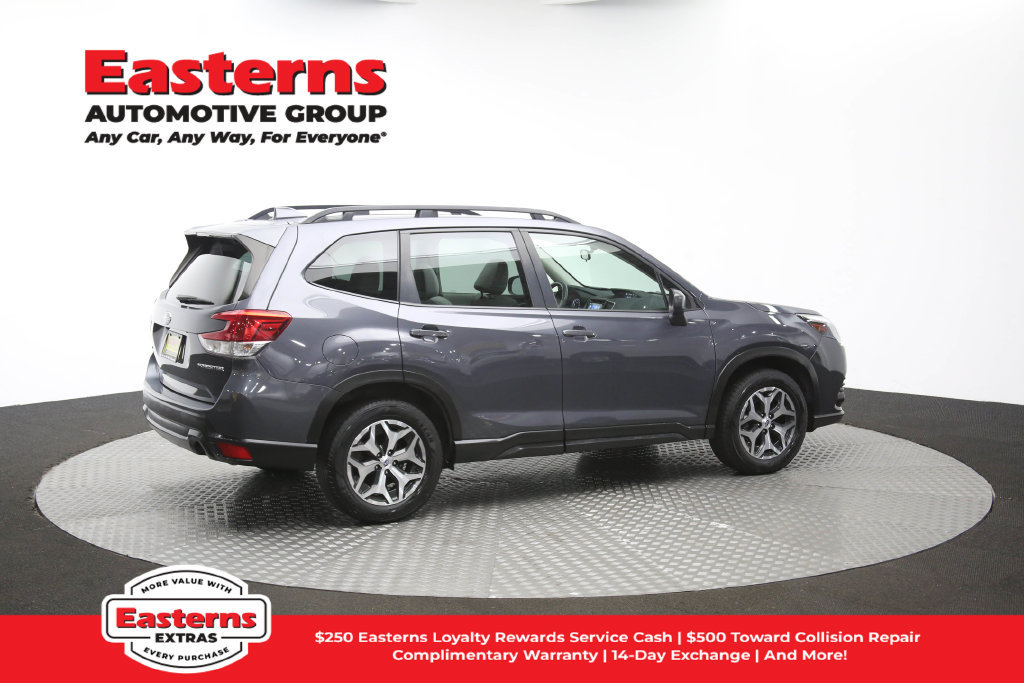 Used 2023 Subaru Forester Premium AWD/4WD image 48