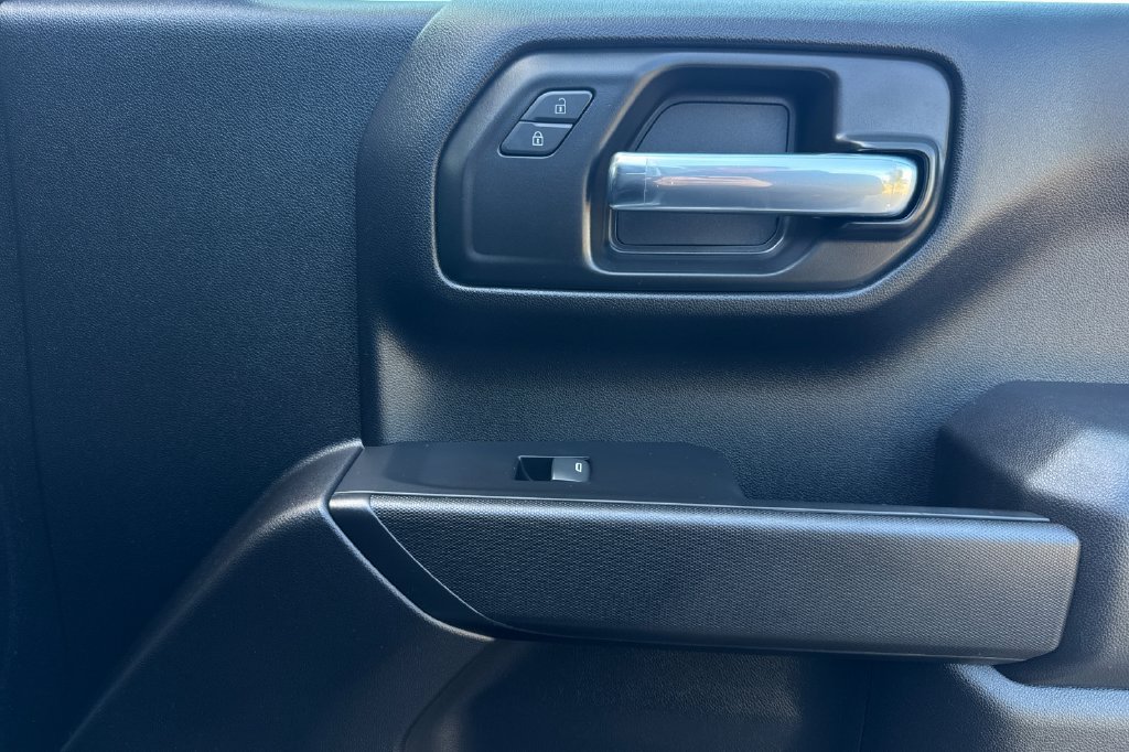 Used 2025 Chevrolet Silverado 1500 Custom RWD image 19