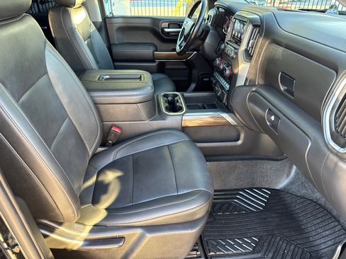 Used 2022 Chevrolet Silverado 1500 LT Trail Boss w/ Convenience Package II image 19