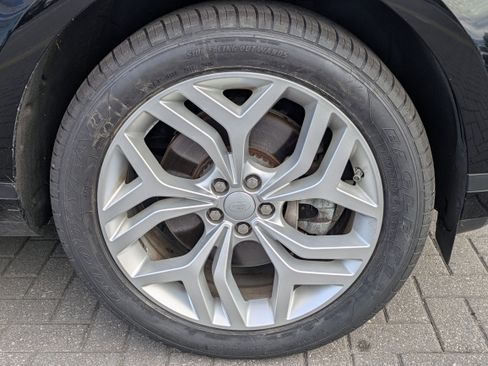 Used 2020 Land Rover Range Rover Evoque S image 12