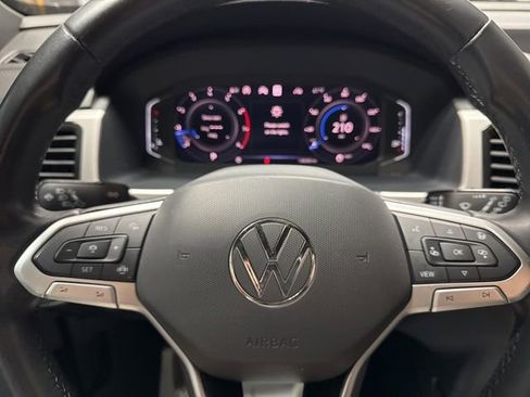 Used 2020 Volkswagen Atlas Cross Sport SEL Premium AWD/4WD image 15