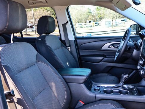 Used 2019 Chevrolet Traverse LT image 29